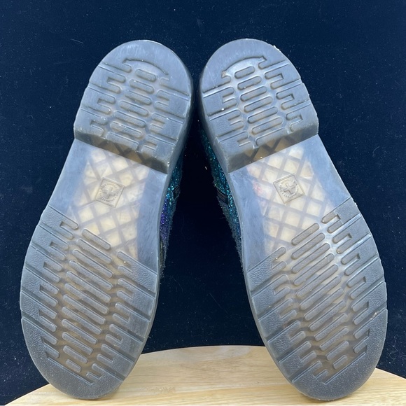 Doc Martens 1460 Pascal Rainbow Croc Metallic Suede Women US Size 7 - Picture 9 of 10